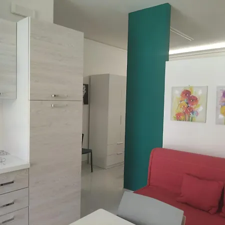 Lejlighed Casa Rubino Castro Mare *